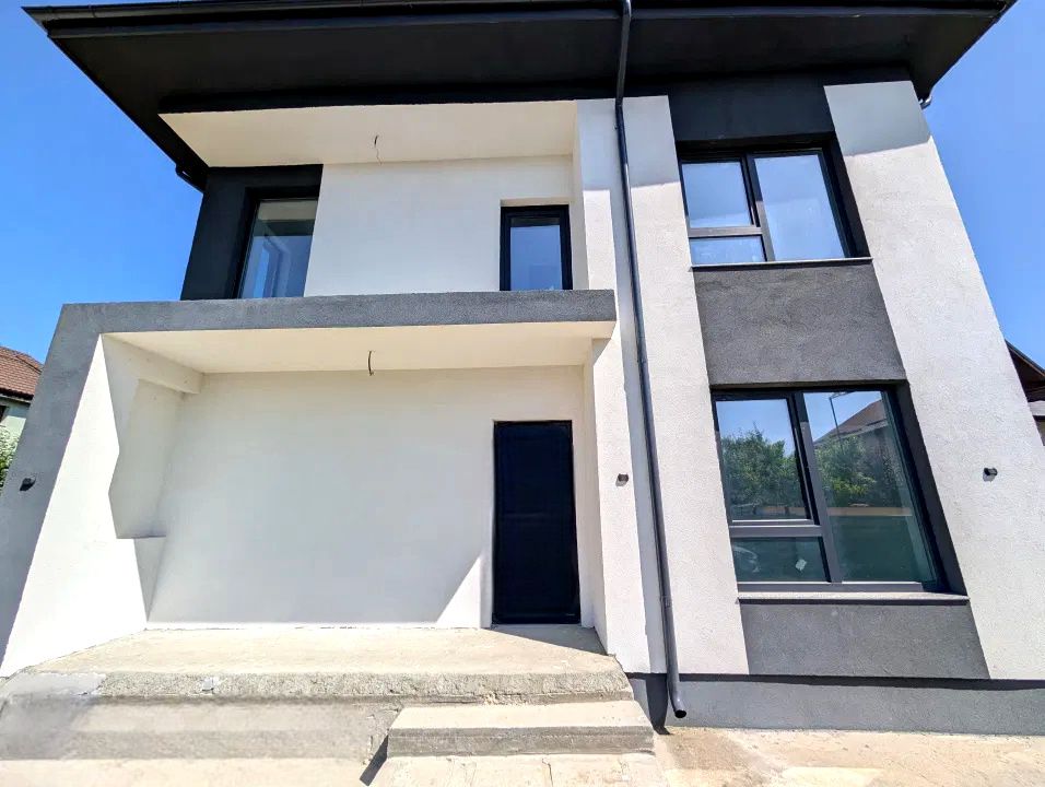 Casă cu 5 camere de vânzare în Otopeni – fotografia 9 din 31