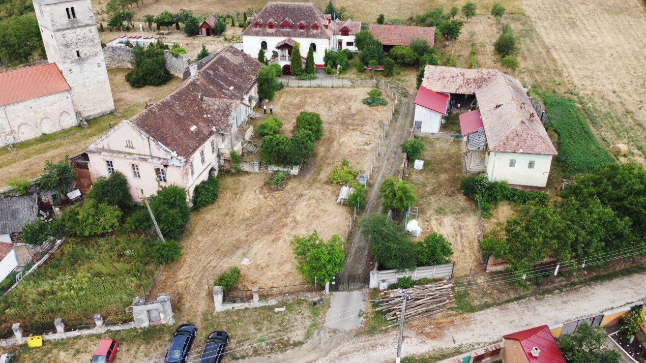 Casă cu 15 camere de vânzare în Central, Cricau – fotografia 11 din 15