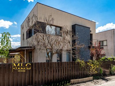 Casă cu 5 camere de vânzare în Vest, Buftea – fotografia 3 din 37