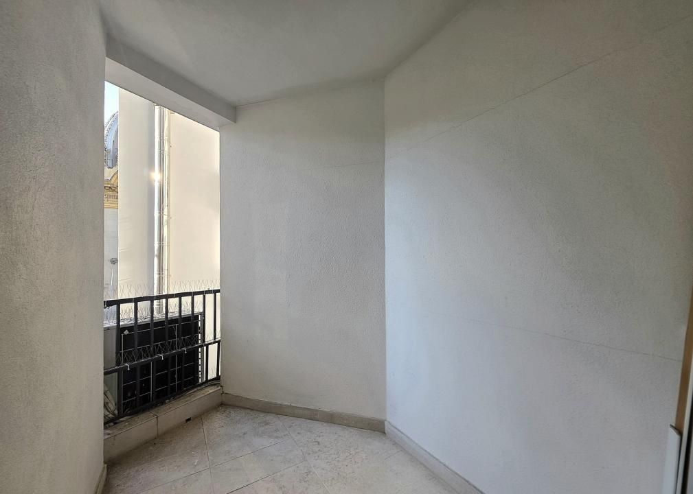 Apartament cu 3 camere de vânzare în Calea Victoriei, București – fotografia 50 din 68