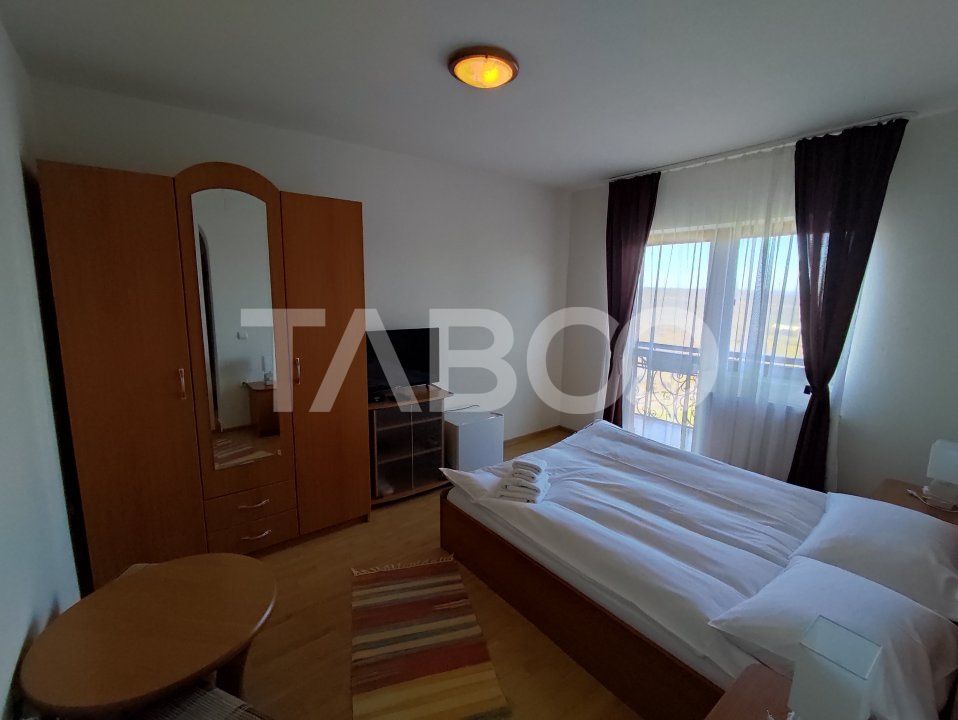 Hotel / pensiune cu 9 camere de vânzare în Fantanele – fotografia 3 din 35