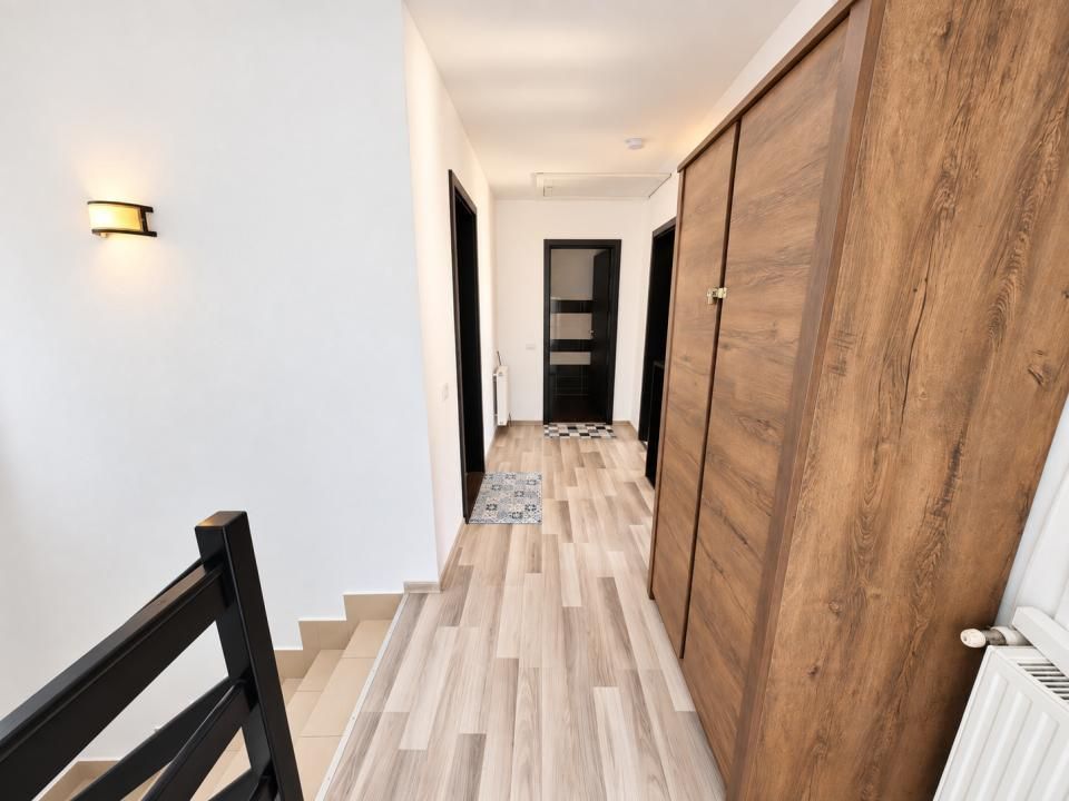 Casă cu 5 camere de vânzare în Buhalnita – fotografia 14 din 23