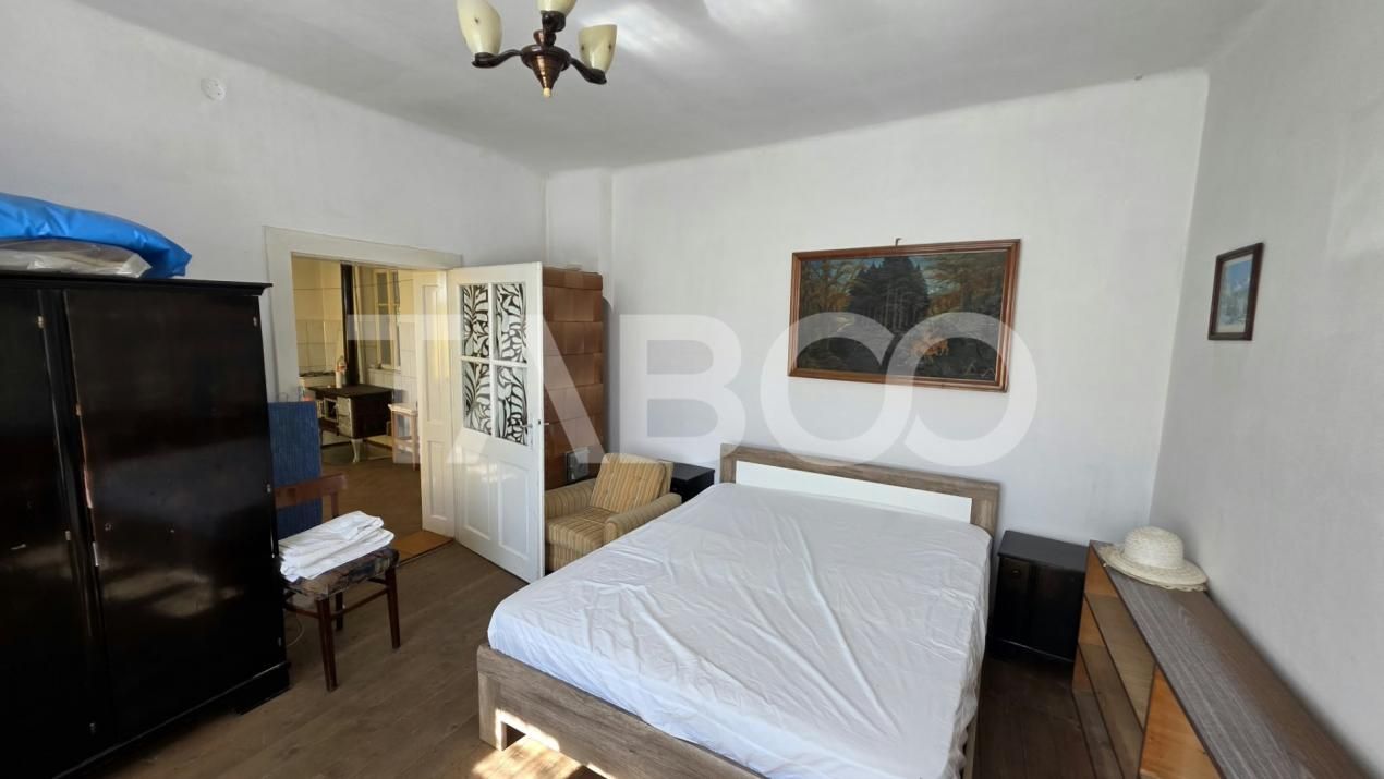 Casă cu 2 camere de vânzare în Petresti – fotografia 4 din 16
