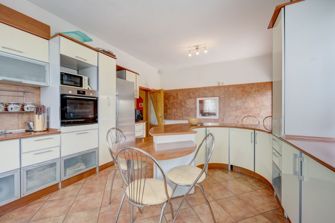 Casă cu 6 camere de vânzare în Fundeni, București – fotografia 26 din 48