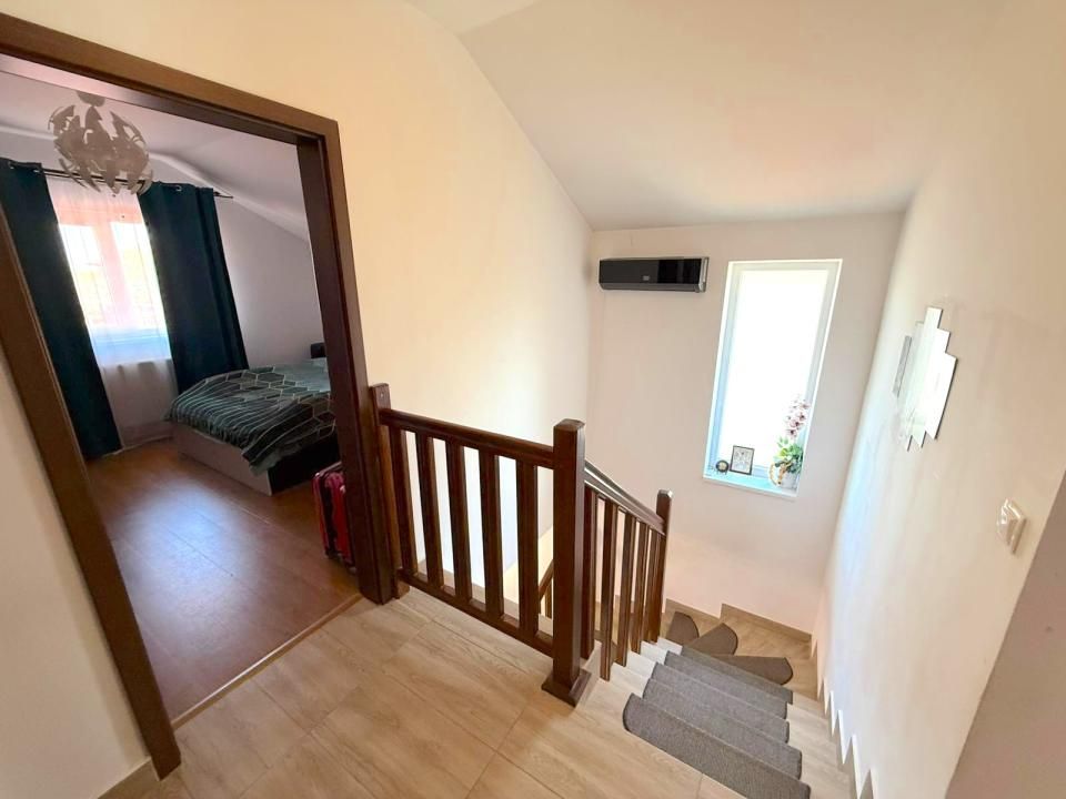 Casă cu 4 camere de vânzare în Central, Berceni – fotografia 25 din 44