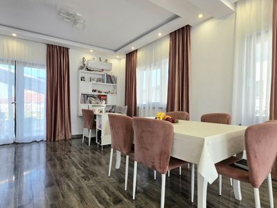 Casă cu 3 camere de vânzare în Năvodari – fotografia 3 din 31