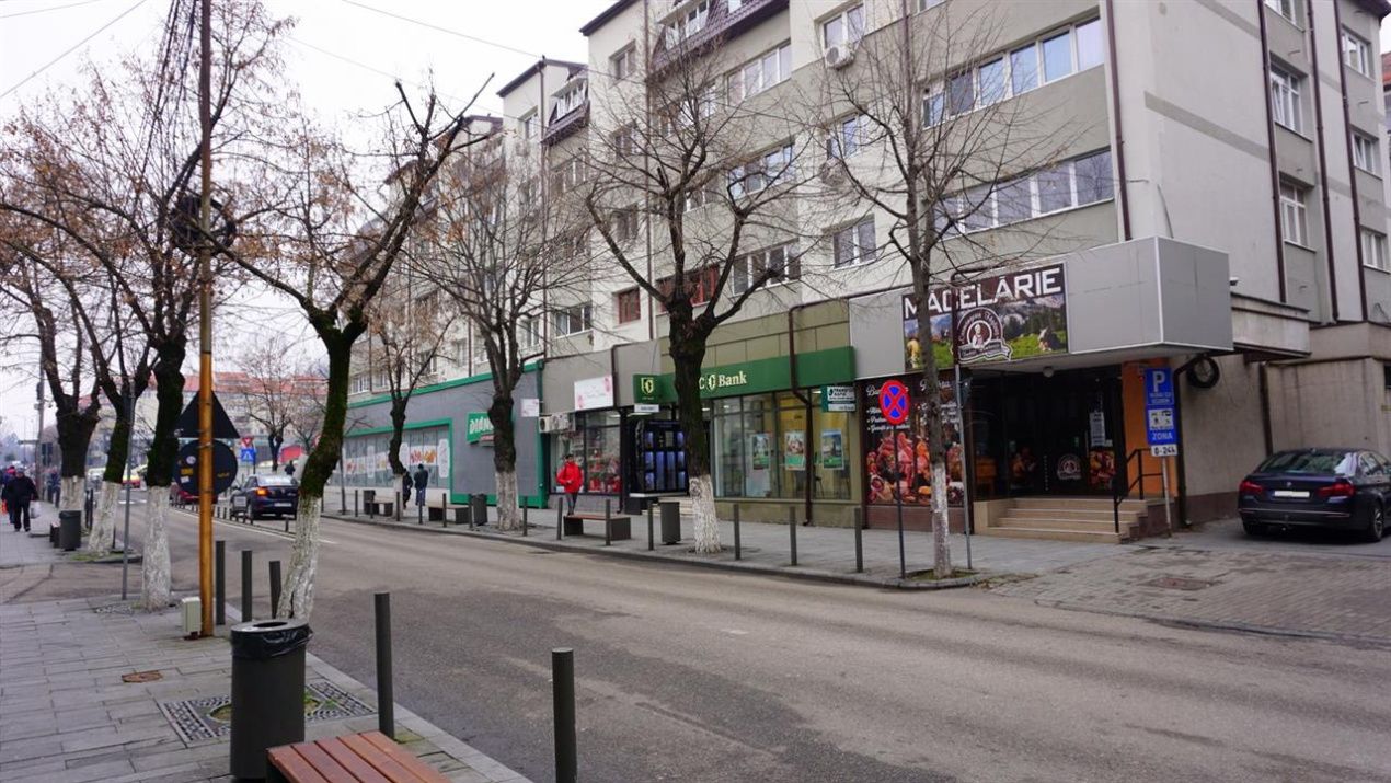 Spațiu comercial cu 2 camere de închiriat în Ultracentral, Râmnicu Vâlcea – fotografia 10 din 12