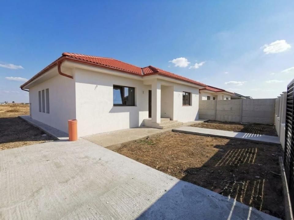 Casă cu 4 camere de vânzare în Sântandrei – fotografia 3 din 11