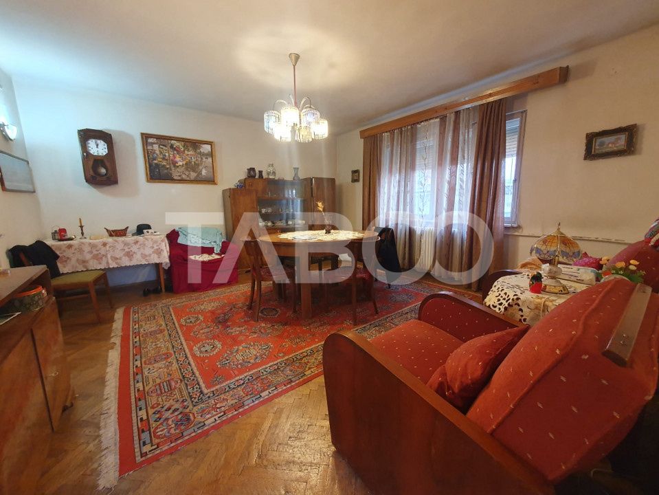 Casă cu 5 camere de vânzare în Făgăraș – fotografia 7 din 12