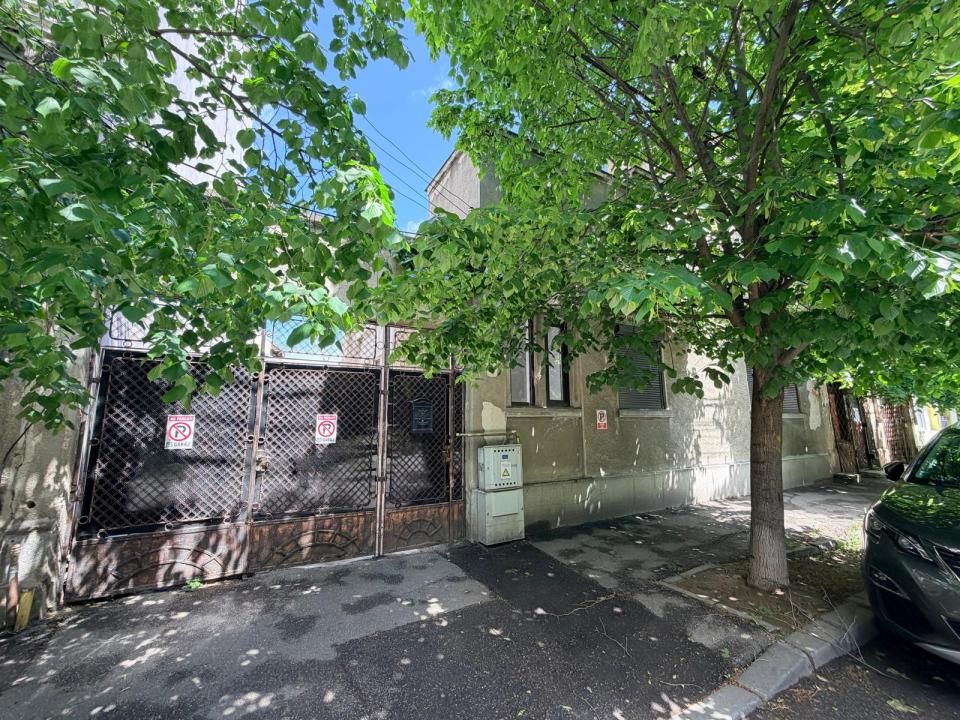 Casă cu 6 camere de vânzare în Vatra Luminoasa, București – fotografia 6 din 22