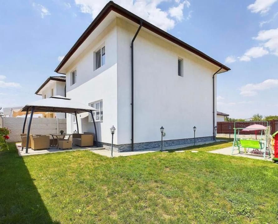 Casă cu 4 camere de vânzare în Domnești – fotografia 2 din 17