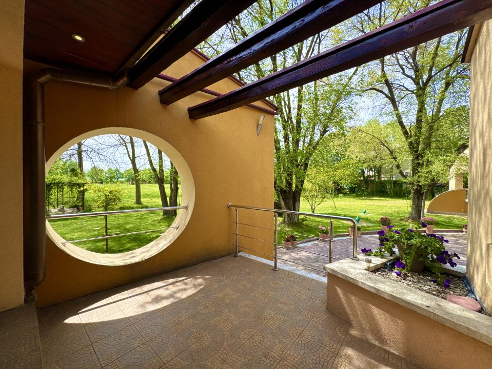 Proprietate cu 10 camere de vânzare în Central, Frumusani – fotografia 15 din 40
