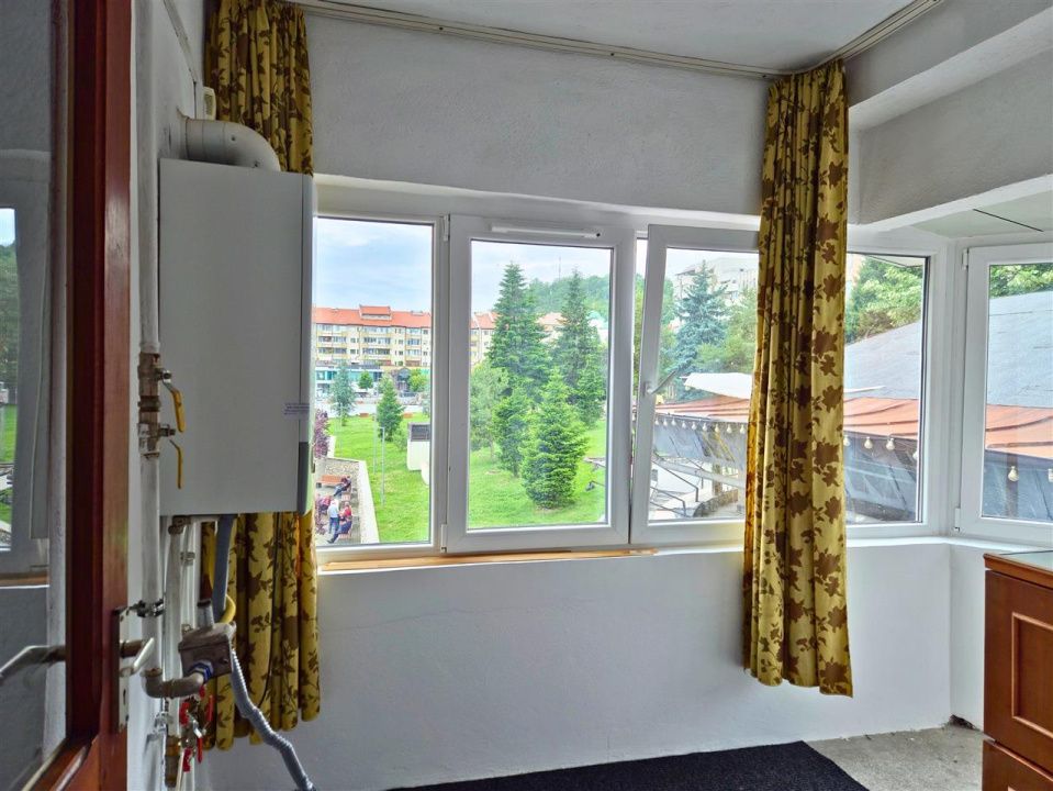 Apartament cu 3 camere de închiriat în Central, Râmnicu Vâlcea – fotografia 9 din 15