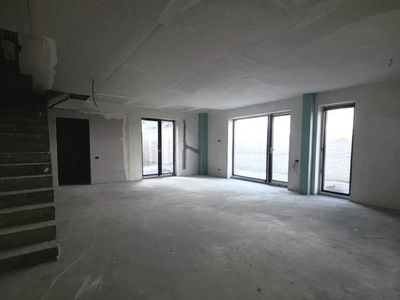 Apartament cu 3 camere de vânzare în Inel I, Constanța – fotografia 3 din 18