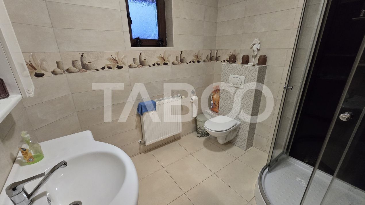 Casă cu 5 camere de vânzare în Piata Cluj, Sibiu – fotografia 11 din 16