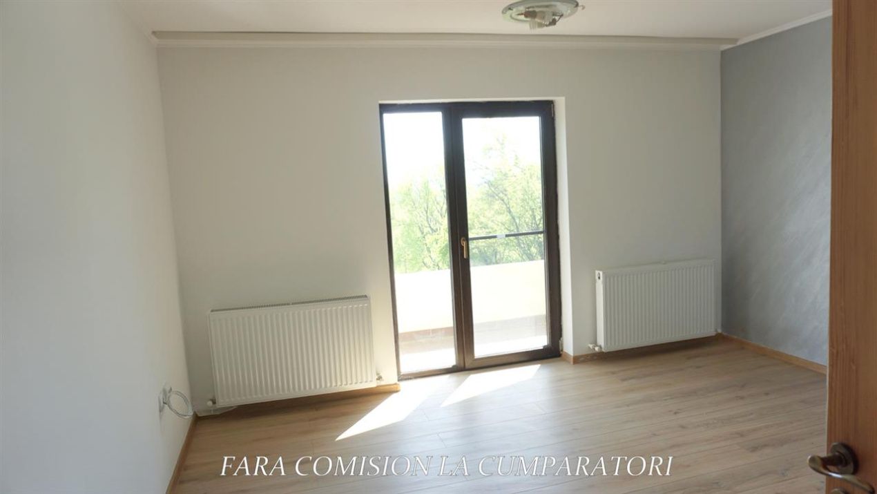 Casă cu 6 camere de vânzare în Berislavesti – fotografia 20 din 41