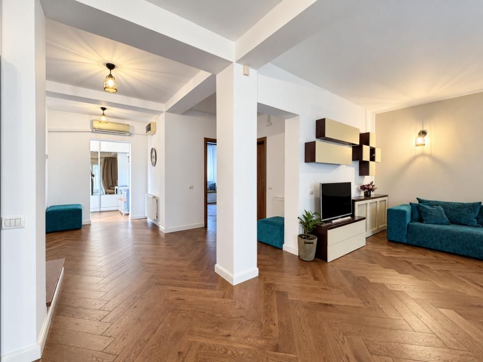 Casă cu 5 camere de vânzare în Sud, Ovidiu – fotografia 26 din 30