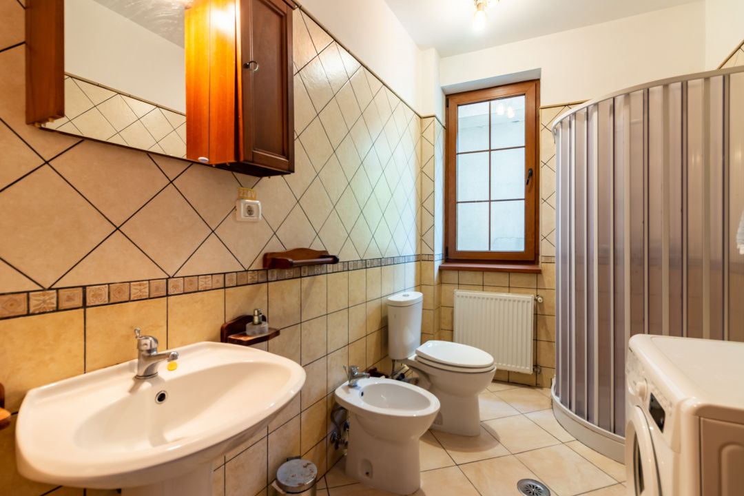 Casă cu 9 camere de vânzare în Unirii, București – fotografia 25 din 49