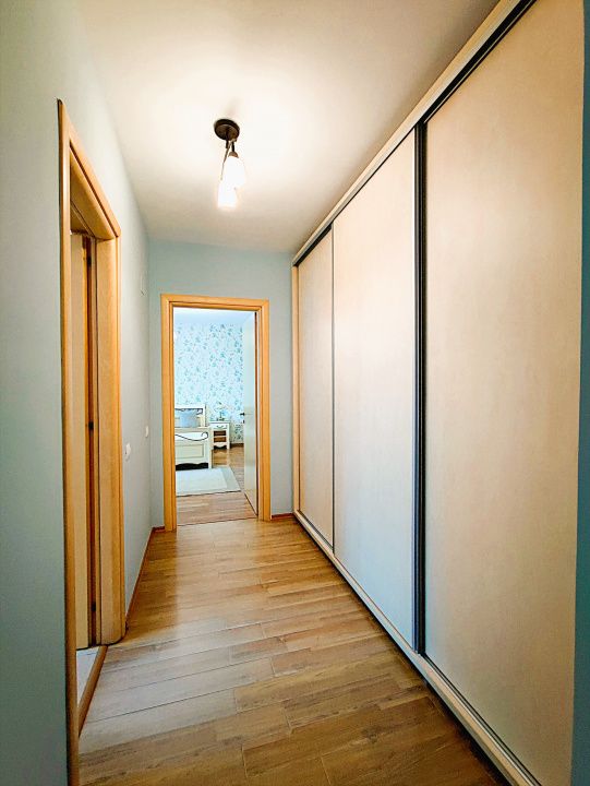 Apartament cu 3 camere de vânzare în Central, Mamaia-Sat – fotografia 16 din 27