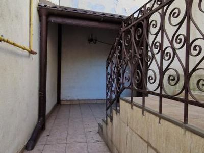 Casă cu 6 camere de închiriat în Calea Calarasilor, București – fotografia 3 din 14