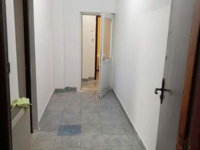 Apartament cu 2 camere de închiriat în P-ta Alba Iulia, București – fotografia 4 din 5