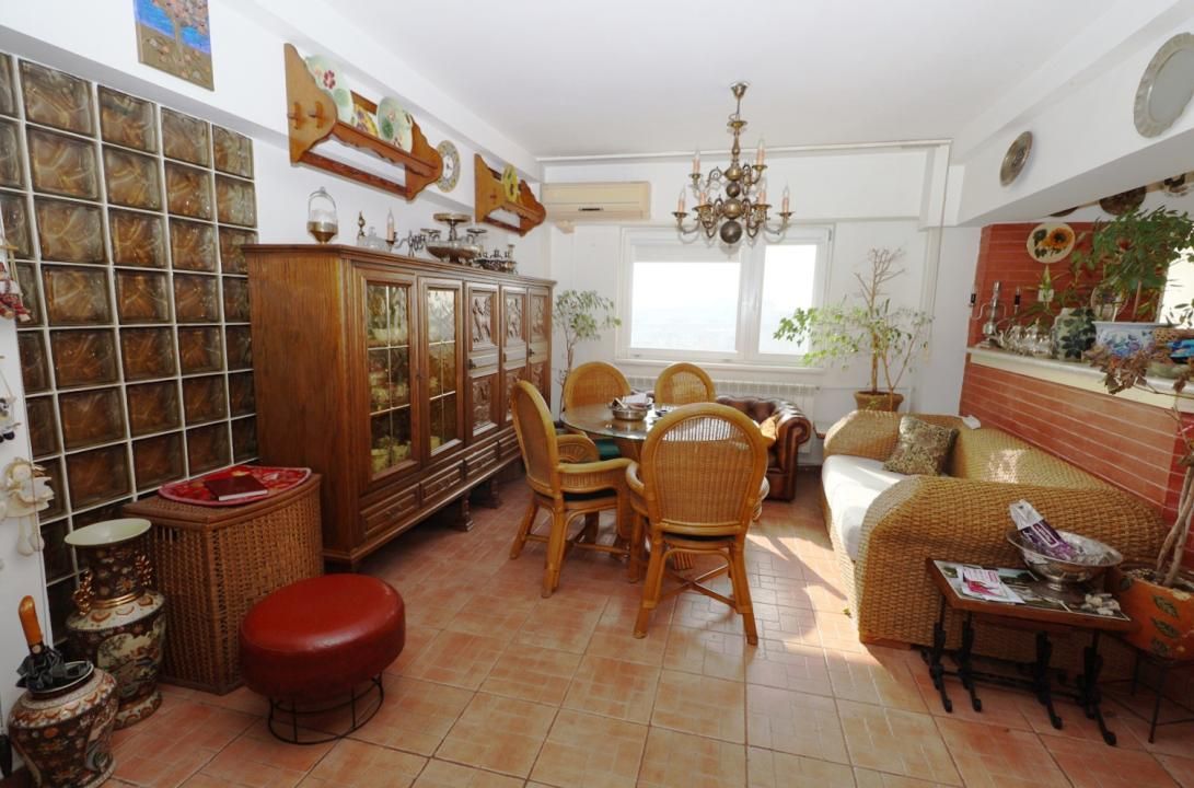 Apartament cu 4 camere de vânzare în Victoriei, București – fotografia 11 din 19