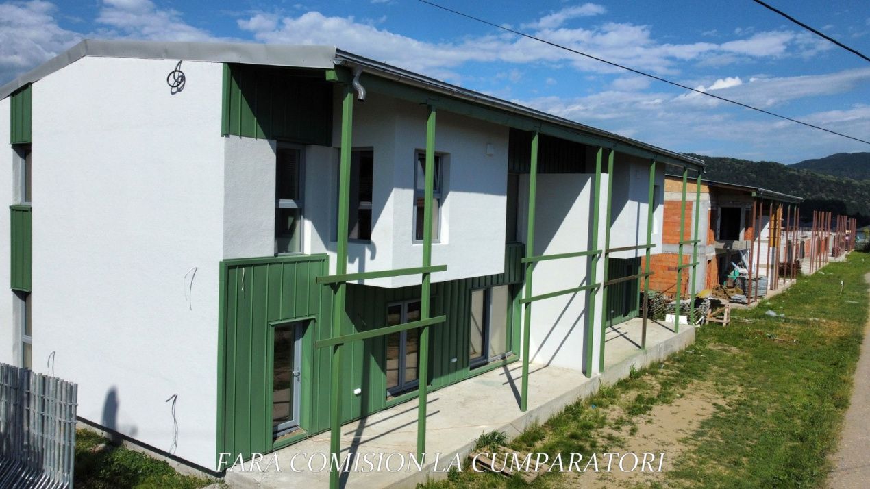 Casă cu 4 camere de vânzare în Central, Bujoreni – fotografia 22 din 26