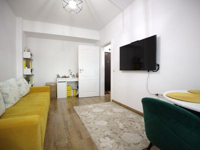 Apartament cu 3 camere de vânzare în Cug, Iași – fotografia 2 din 16
