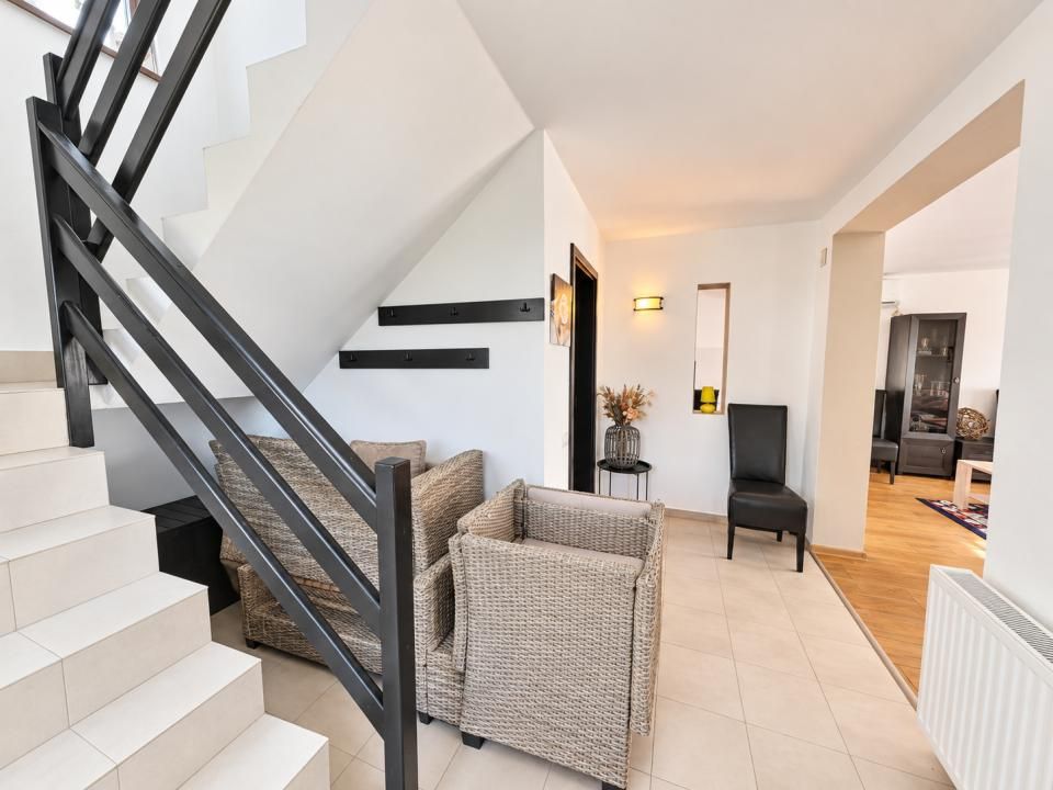 Casă cu 5 camere de vânzare în Buhalnita – fotografia 13 din 23