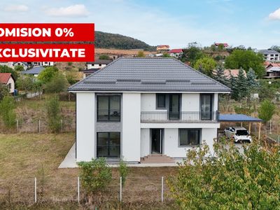 Casă cu 4 camere de vânzare în Central, Gilău – fotografia 2 din 15