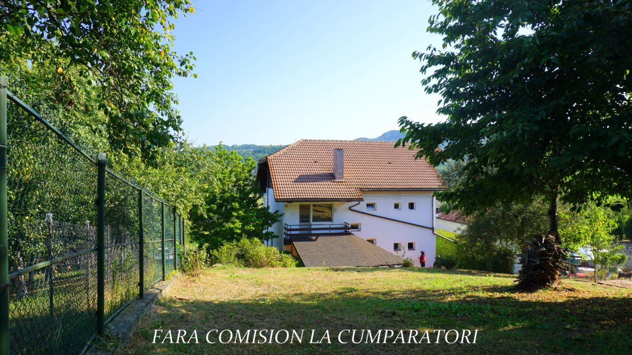 Casă cu 6 camere de vânzare în Central, Pausesti-Maglasi – fotografia 23 din 28