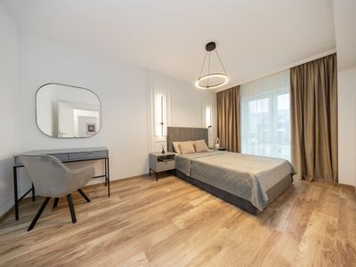 Apartament cu 2 camere de închiriat în Tractorul, Brașov – fotografia 4 din 28