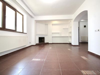 Apartament cu 4 camere de închiriat în Prelungirea Ghencea, București – fotografia 3 din 34