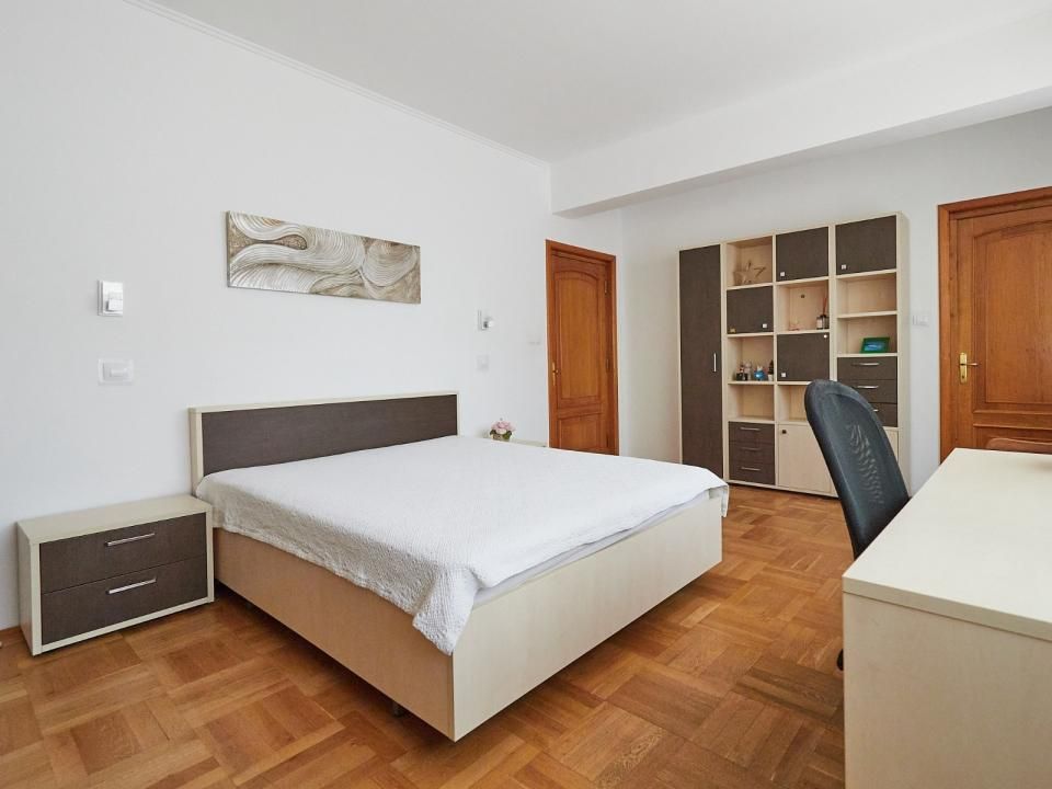 Casă cu 6 camere de închiriat în Bucureștii Noi, București – fotografia 10 din 30