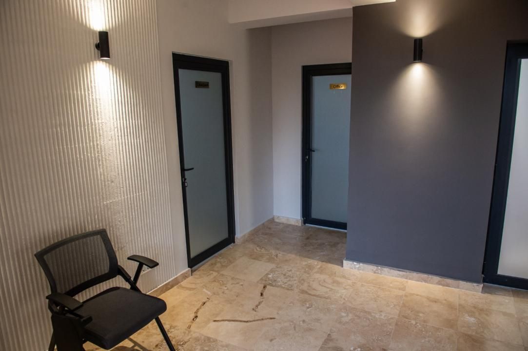Spațiu de birouri cu 1 cameră de închiriat în Casa de Cultura, Constanța – fotografia 7 din 12