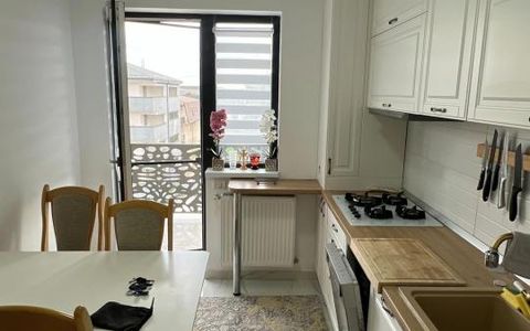 Apartament cu 3 camere de vânzare în Fundeni, București