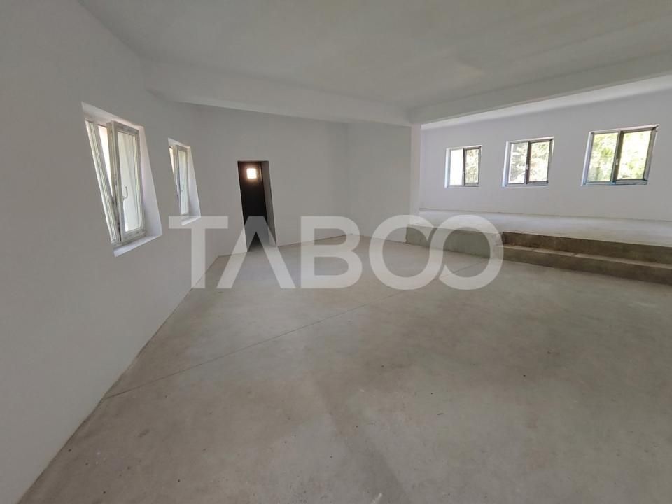 Casă cu 8 camere de vânzare în Cisnadioara – fotografia 16 din 29