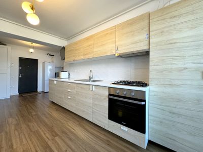 Apartament cu 2 camere de vânzare în Tomis Plus, Constanța – fotografia 3 din 11