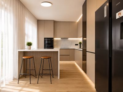 Casă cu 4 camere de vânzare în Dezmir – fotografia 5 din 19