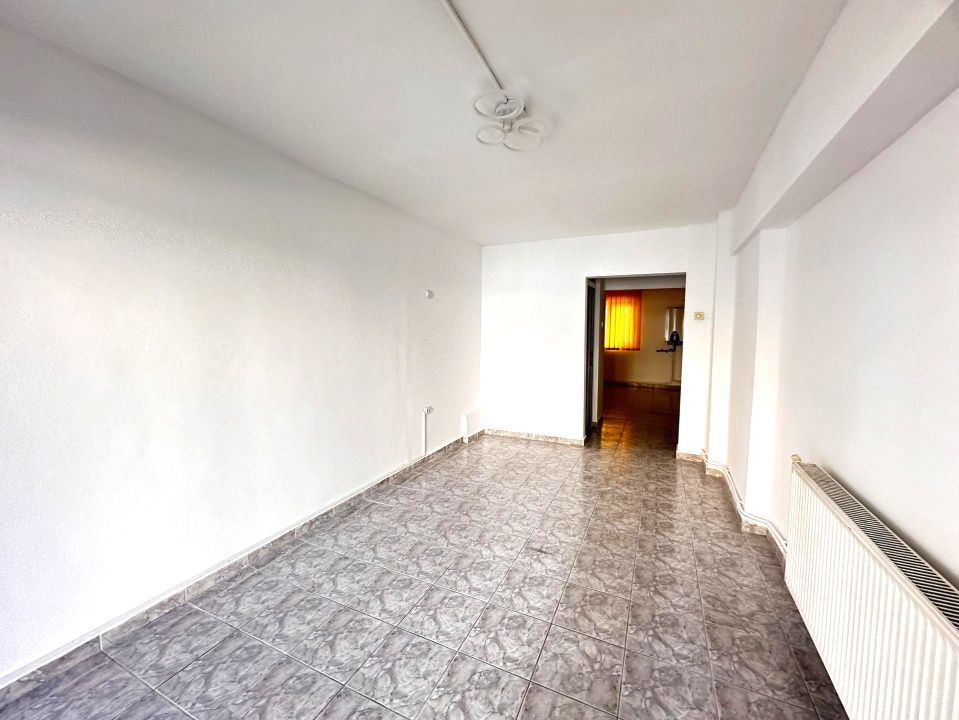 Spațiu comercial cu 2 camere de închiriat în Cetate, Alba Iulia – fotografia 22 din 25