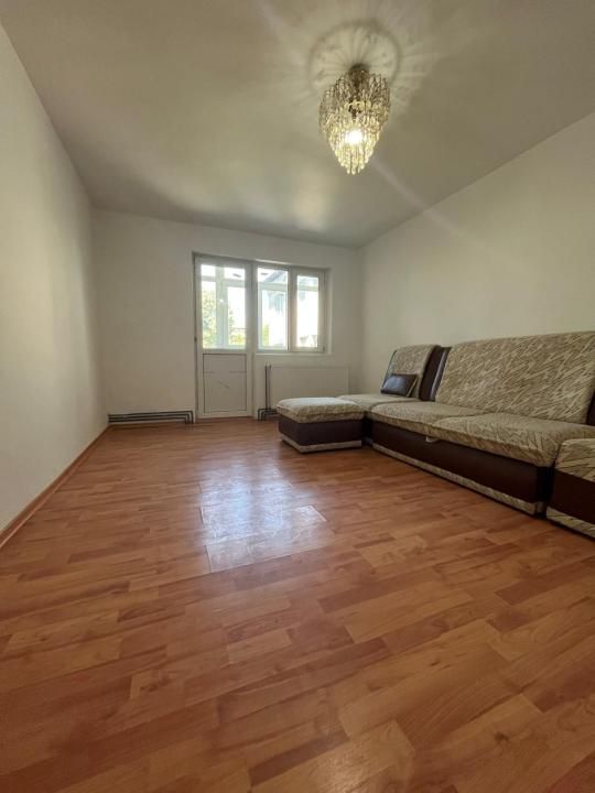Apartament cu 2 camere de vânzare în Central, Găești – fotografia 1 din 16