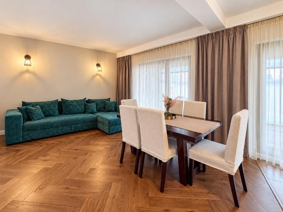 Casă cu 5 camere de vânzare în Sud, Ovidiu – fotografia 1 din 30