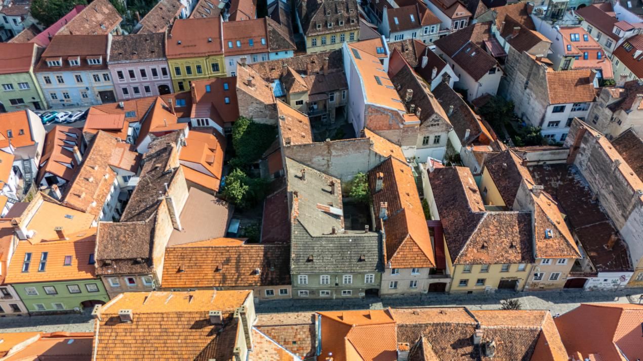 Casă cu 10 camere de vânzare în Ultracentral, Brașov – fotografia 7 din 30