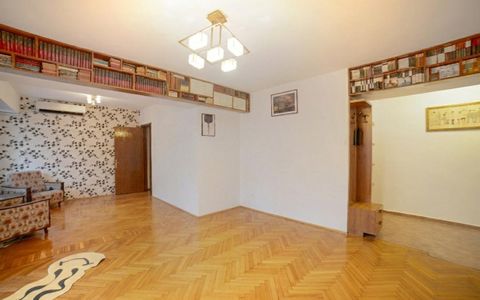 Apartament cu 4 camere de vânzare în Iancului, București
