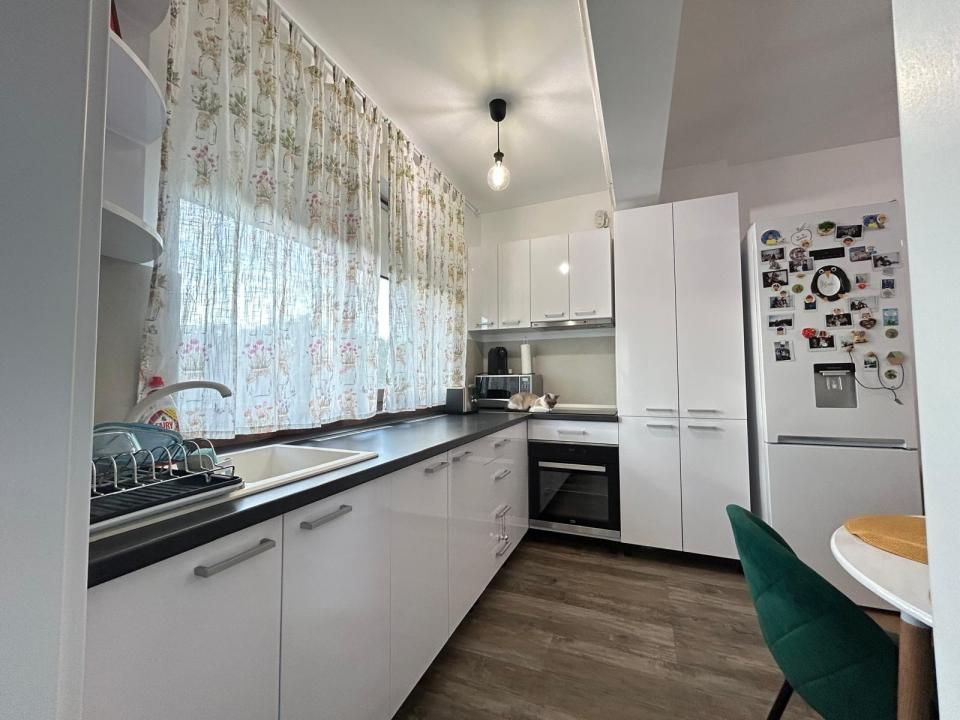 Apartament cu 3 camere de vânzare în Cug, Iași – fotografia 3 din 16