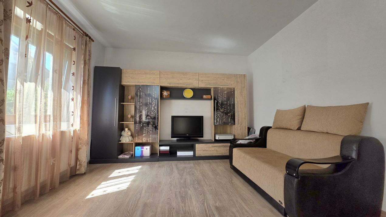 Casă cu 4 camere de vânzare în Lazu – fotografia 18 din 26