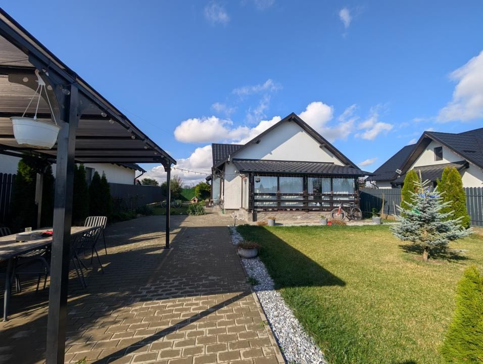 Casă cu 3 camere de vânzare în Central, Hemeius – fotografia 1 din 13