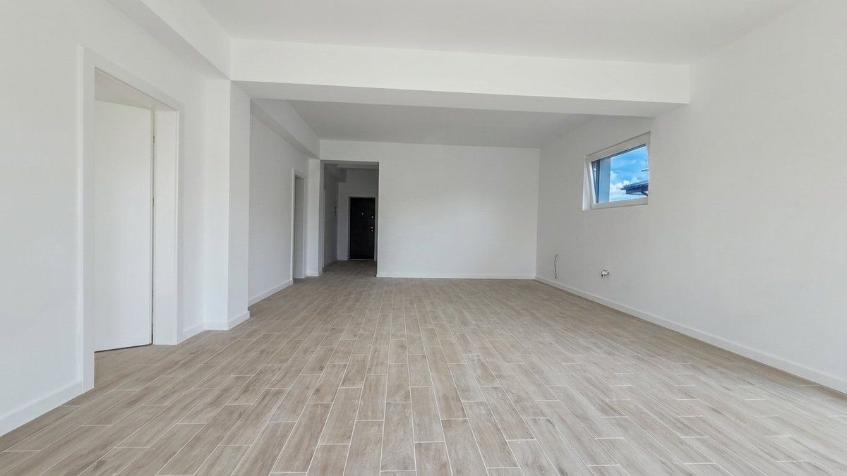 Casă cu 5 camere de vânzare în Central, Tunari – fotografia 8 din 20