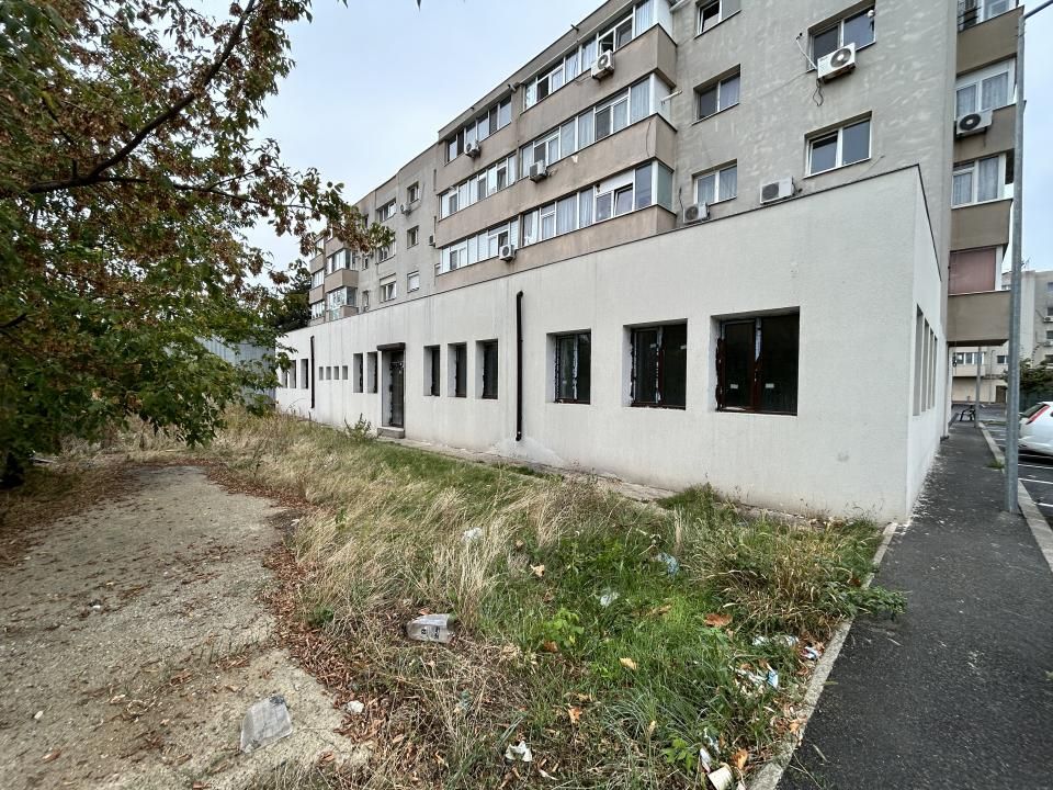 Spațiu comercial cu 30 camere de vânzare în Central, Popești-Leordeni – fotografia 4 din 14