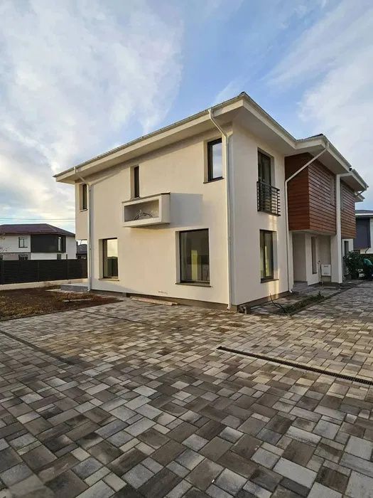 Casă cu 4 camere de vânzare în Central, Otopeni – fotografia 13 din 18